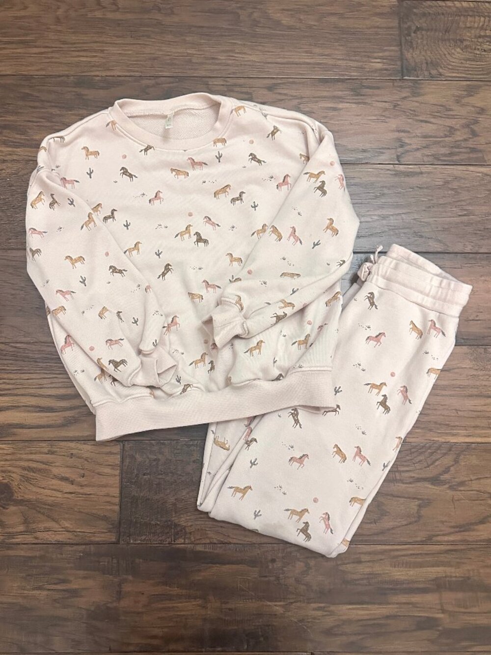 Rylee + Cru Girls' Pink Horse Print Sweatshirt/Jogger Set*